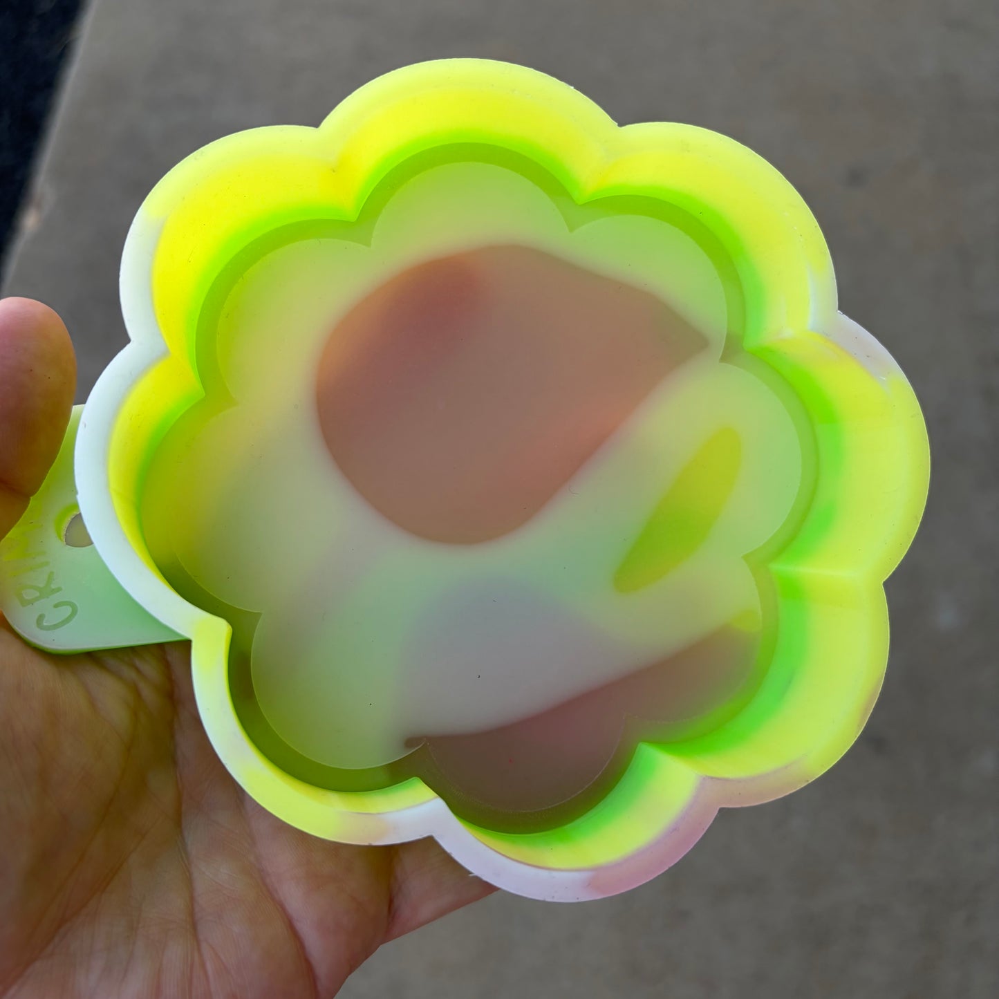 Scallop Flower Plain