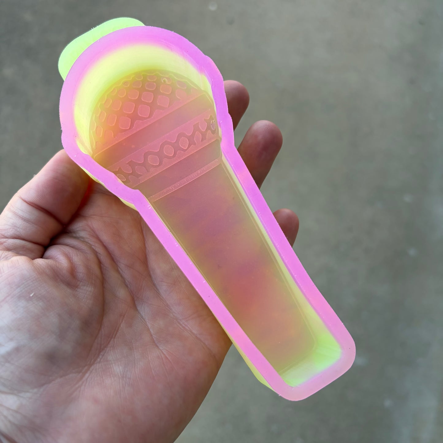 Microphone